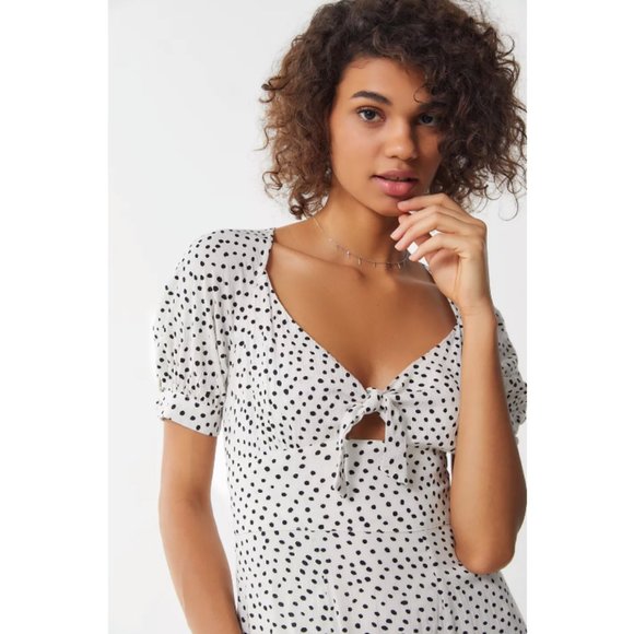 UO Devin Polka Dot Tie-Front Midi Dress - Picture 4 of 11